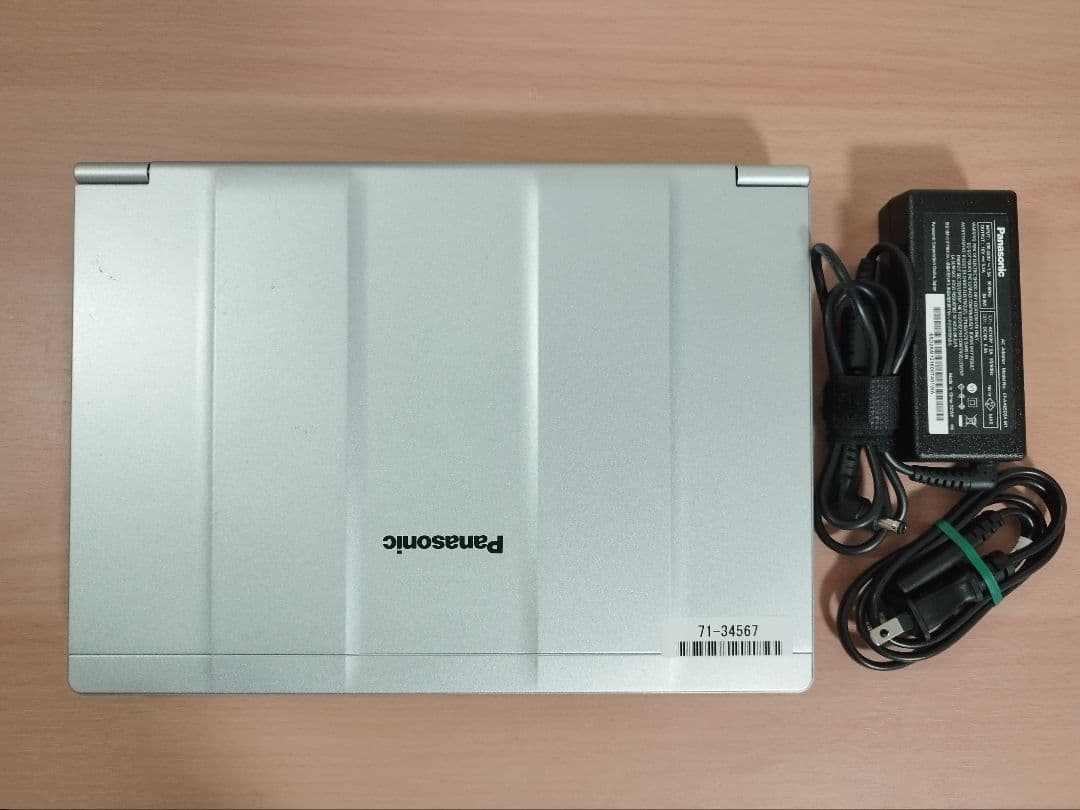 使用4660時間 CF-SV1 第11代i5/16GB/256GB/office