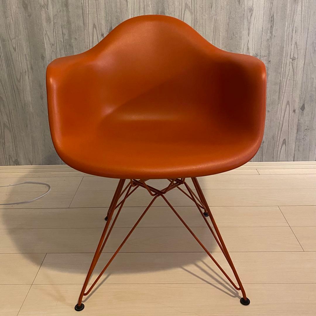 Herman Miller HAY イームズプラスチックシェルアームチェア