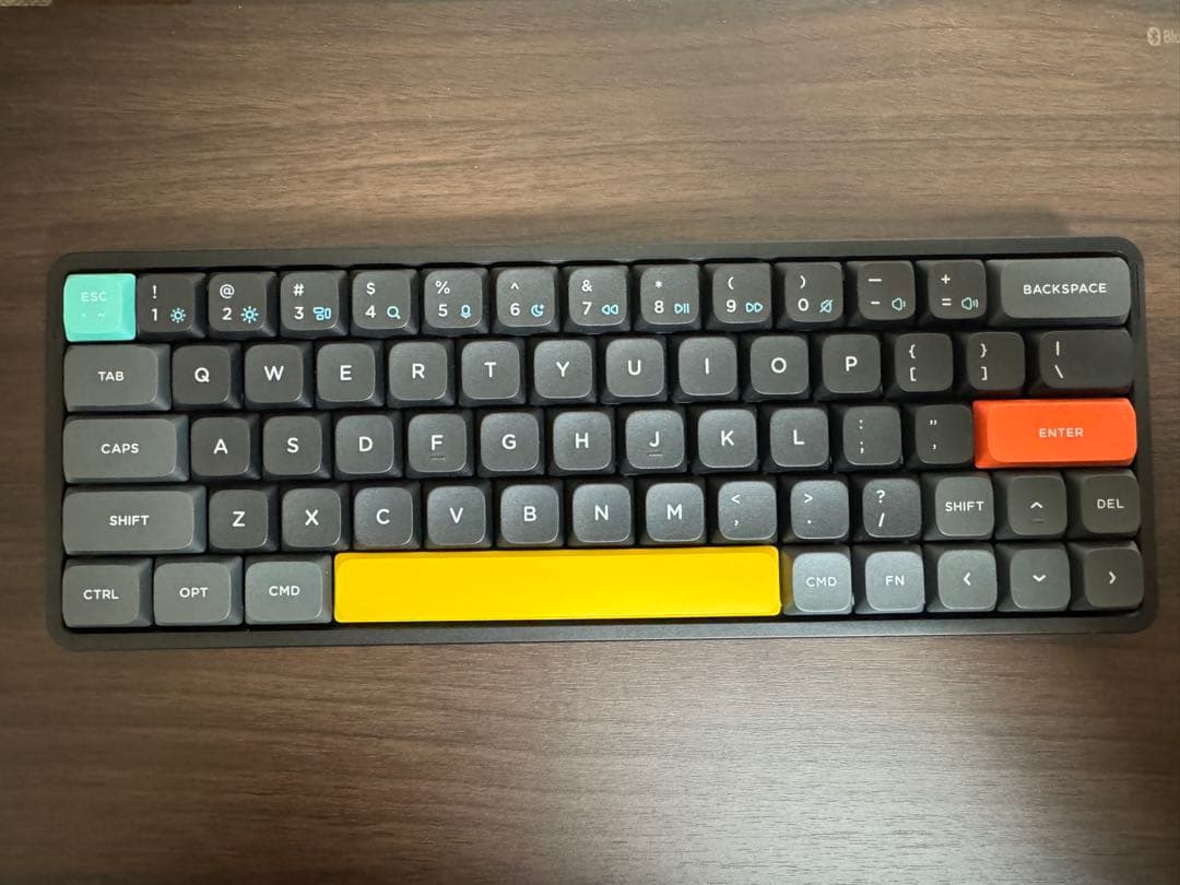 NuPhy Air60 V2 赤軸 専用ケース付き