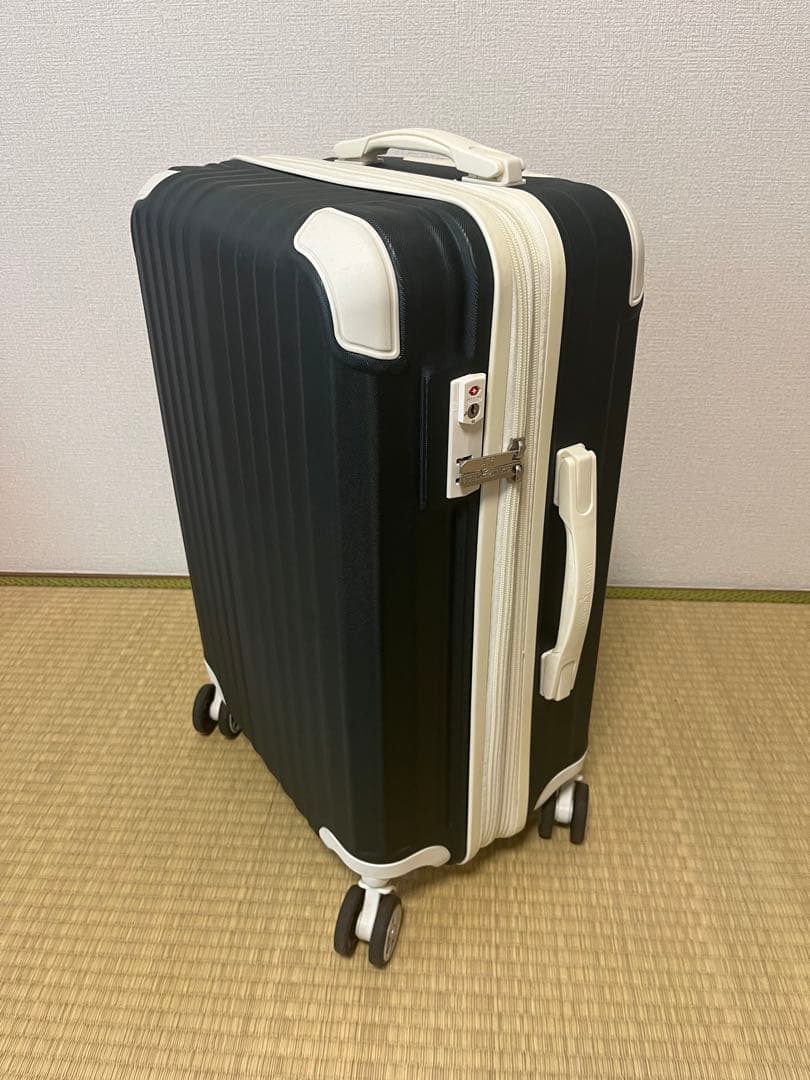 おしゃれ！拡張付き！キャリーケース！！ 楽天市場】キャリーケース Mサイズ 軽量 スカンジナビアンフォレスト