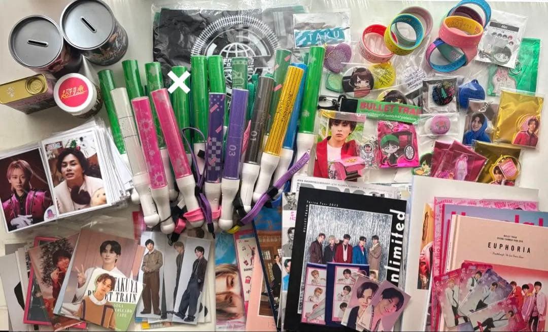 超特急 グッズ まとめ売り ペンライト 生写真 パンフレット タオル アクキー 超特急「BULLET TRAIN ARENA TOUR 2025 EVE」オフィシャルグッズ&生