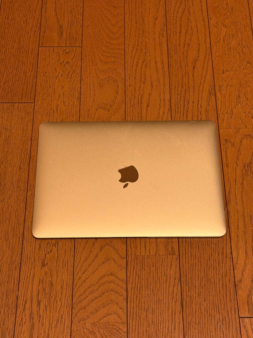 ゴールド MacBook 2017 本体