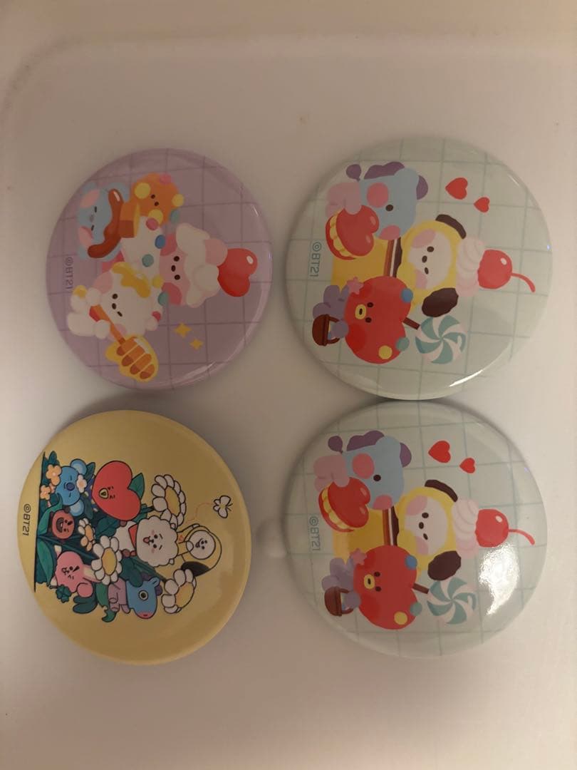 BTSの缶バッジセット - メルカリ