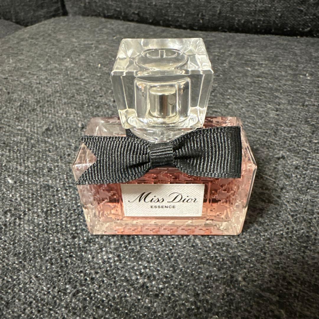 Miss Dior Essence 香水