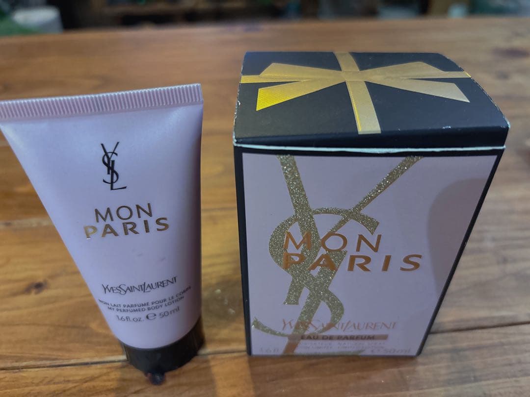 イヴ・サンローラン モンパリ オーデパルファム 50ml &ボディローション