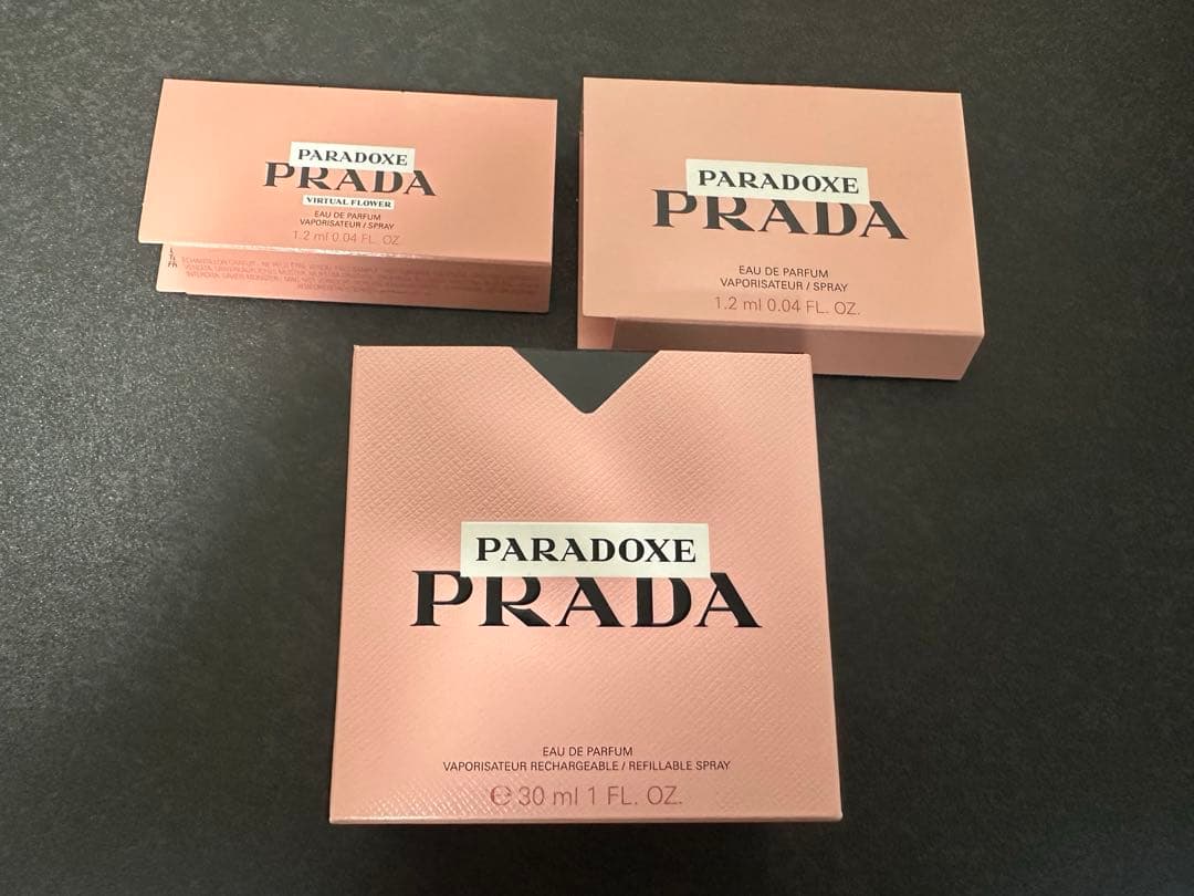 【新品】プラダ パラドックス　オーデパルファム　30ml おまけ付き