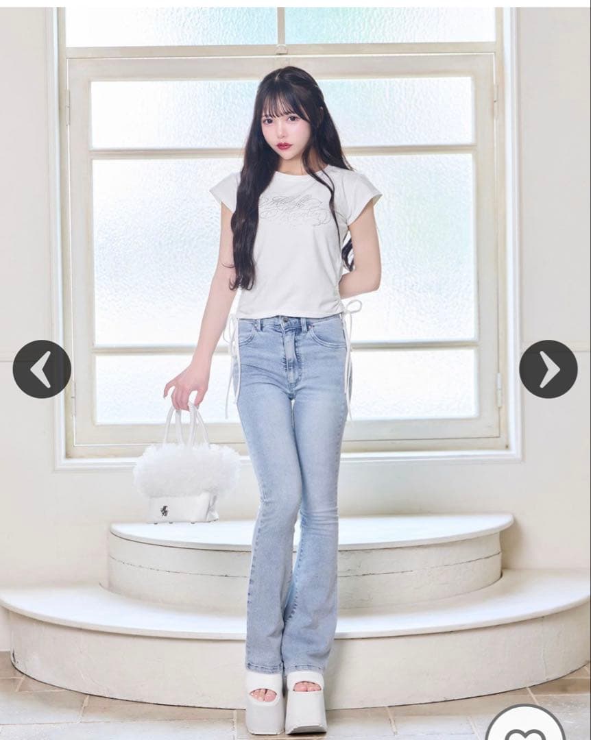 ミシェルマカロン　美脚フレアデニム新品未使用タグ付きMサイズ