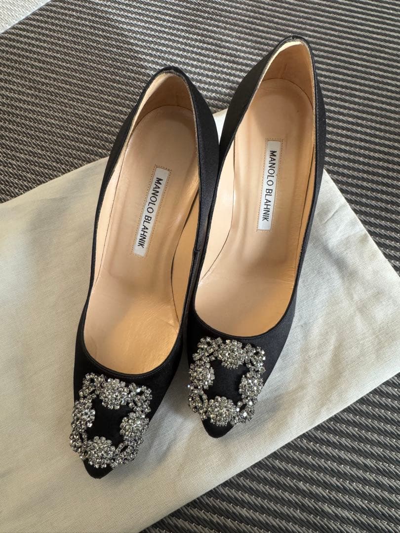 【専用】マノロブラニク　ハンギシ　ブラック　サテン90mm 36 1/2