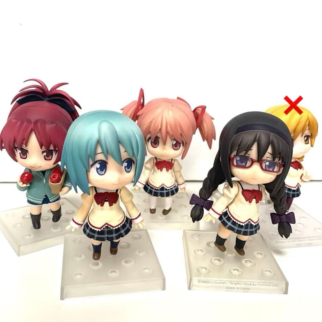 ねんどろいど　フィギュア　魔法少女　まどか⭐︎マギカ　　制服　4点　セット