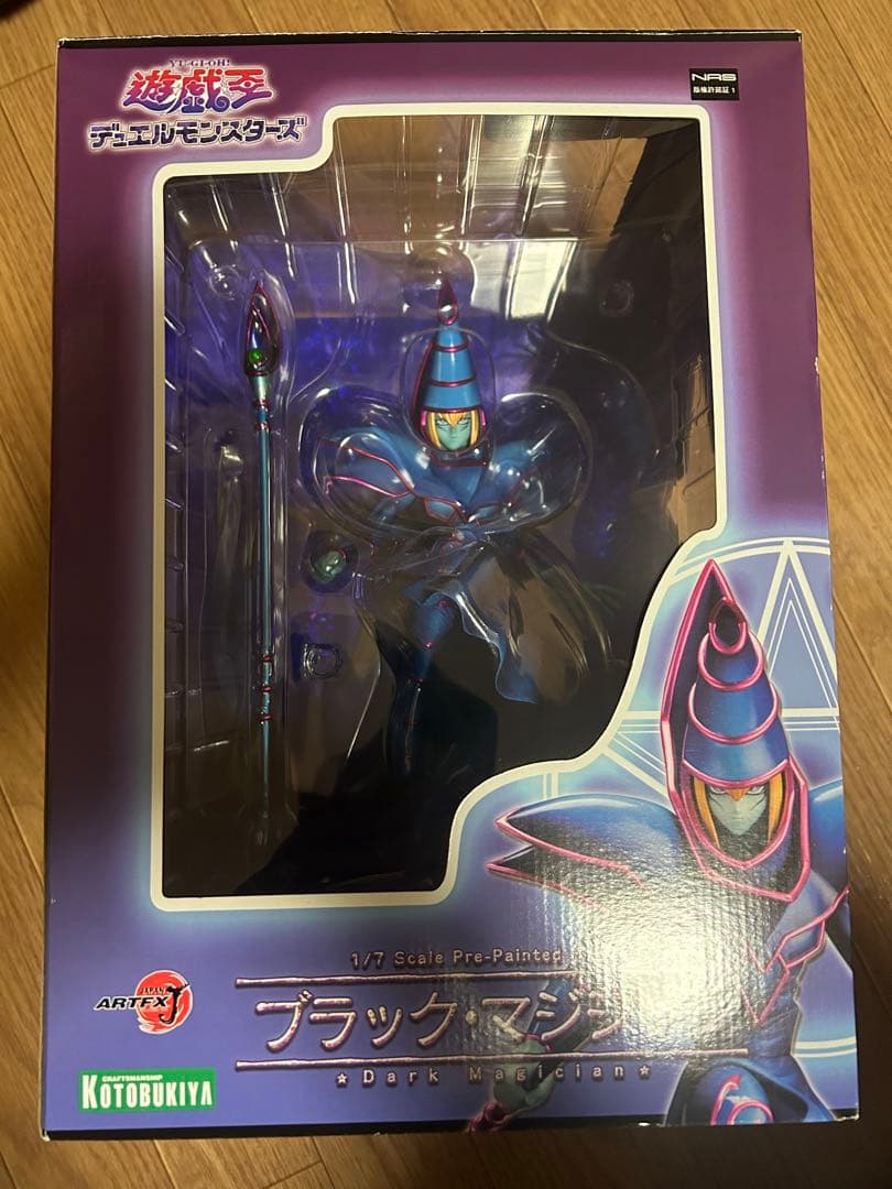 ブラックマジシャン　コトブキヤ　フィギュア