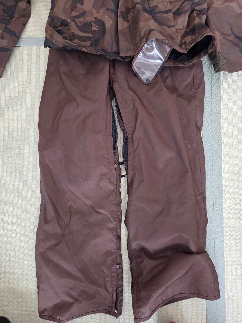 デサント製】A-SEVEN スノボウェア上下セット L 迷彩 ヒートナビ搭載