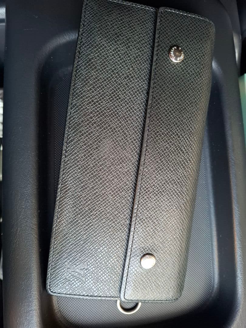 利*行様 ヴィトン　LOUIS VUITTON タイガライン　アコルディオン　長