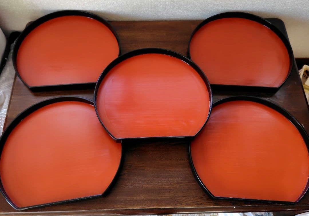 漆器 半円形深膳 5枚セット 朱色と黒　レトロ