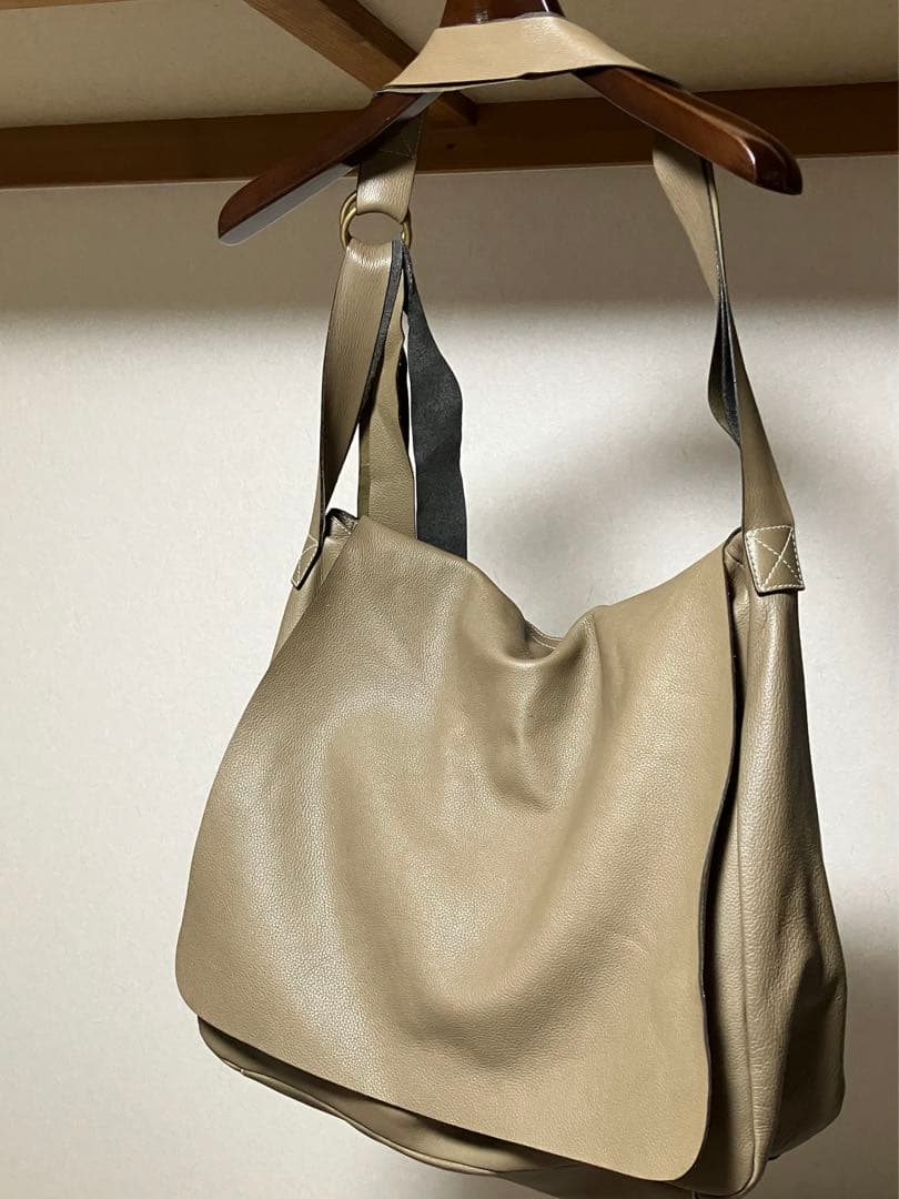 【4/13限定値下】コモリcomoli レザーメッセンジャーバッグ