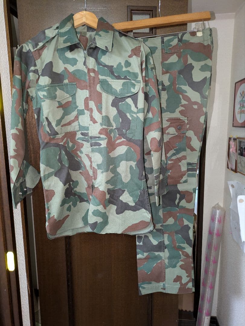 希少 空挺団仕様 熊笹迷彩上下セット サイズ表記4号