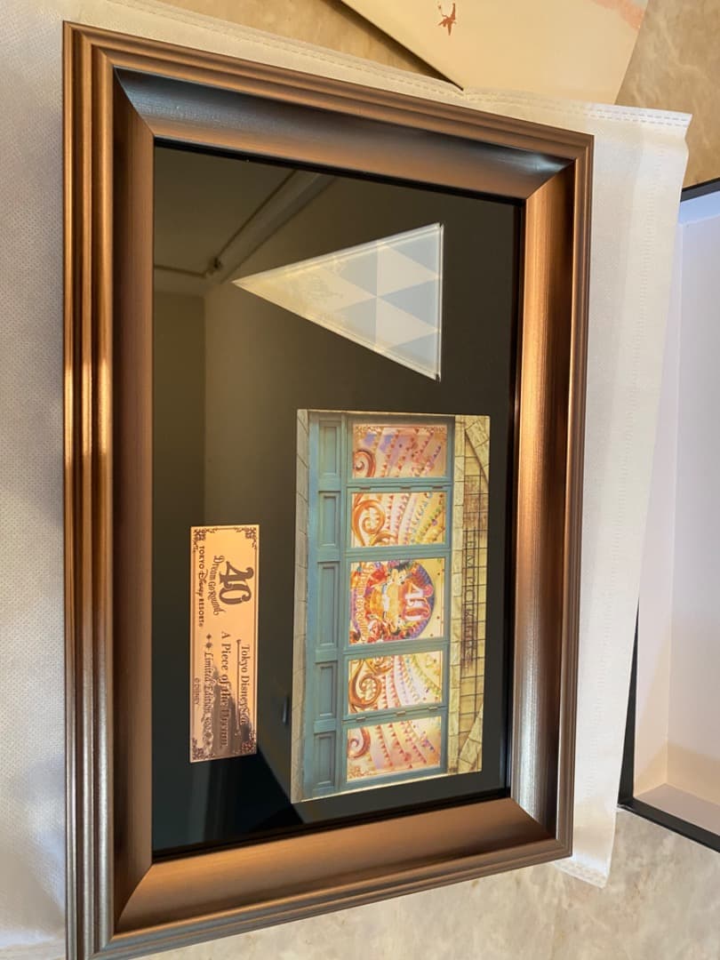 東京ディズニーリゾート40周年 ピース オブ ザ ドリーム ピースオブザドリーム あのウィンドウ展示の一部が手に入る！ 「東京ディズニーリゾート40