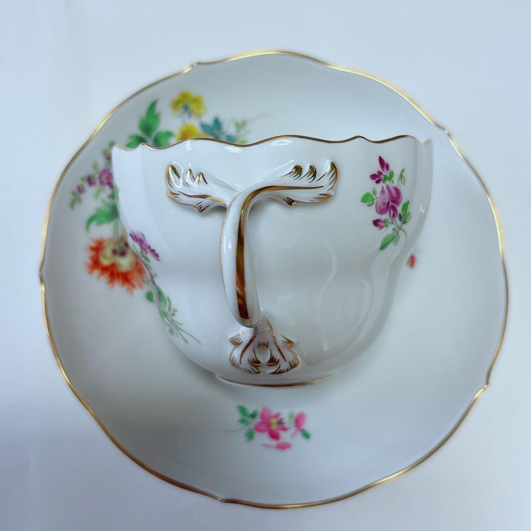 マイセン】カップ＆ソーサー フラワーブーケ・昆虫モチーフ 金彩