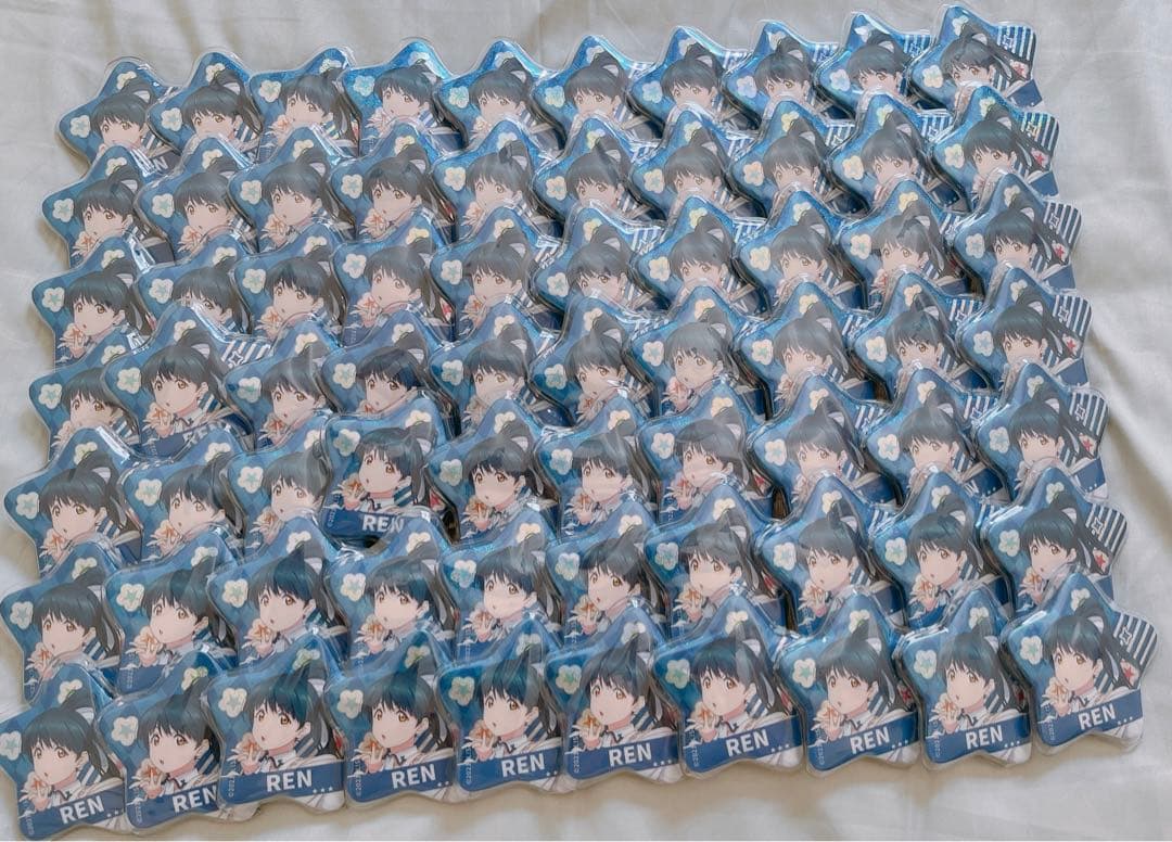 ラブライブ 缶バッジ 痛バッグ 葉月恋 - メルカリ