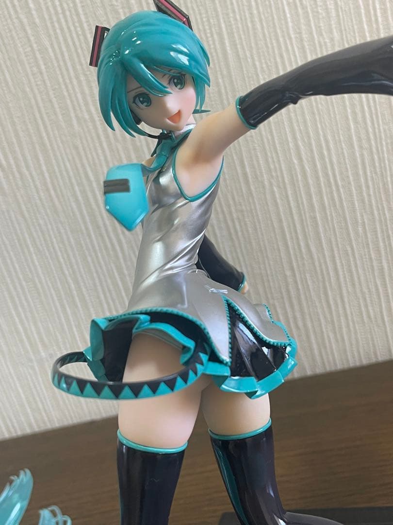 【箱あり】初音ミク 1/7スケールフィギュア Tony Ver.