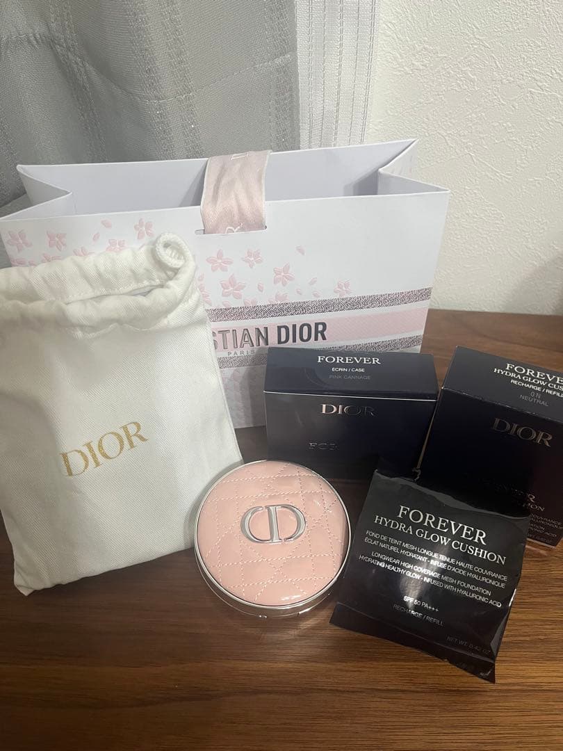 美品♡ Dior ファンデーション ピンクカナージュケース