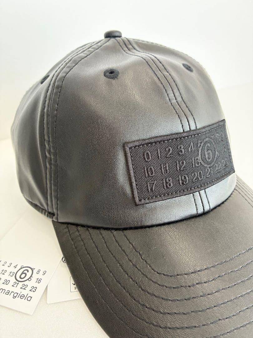 大人もOK! MM6 Maison Margiela ロゴラベルパッチ キャップ