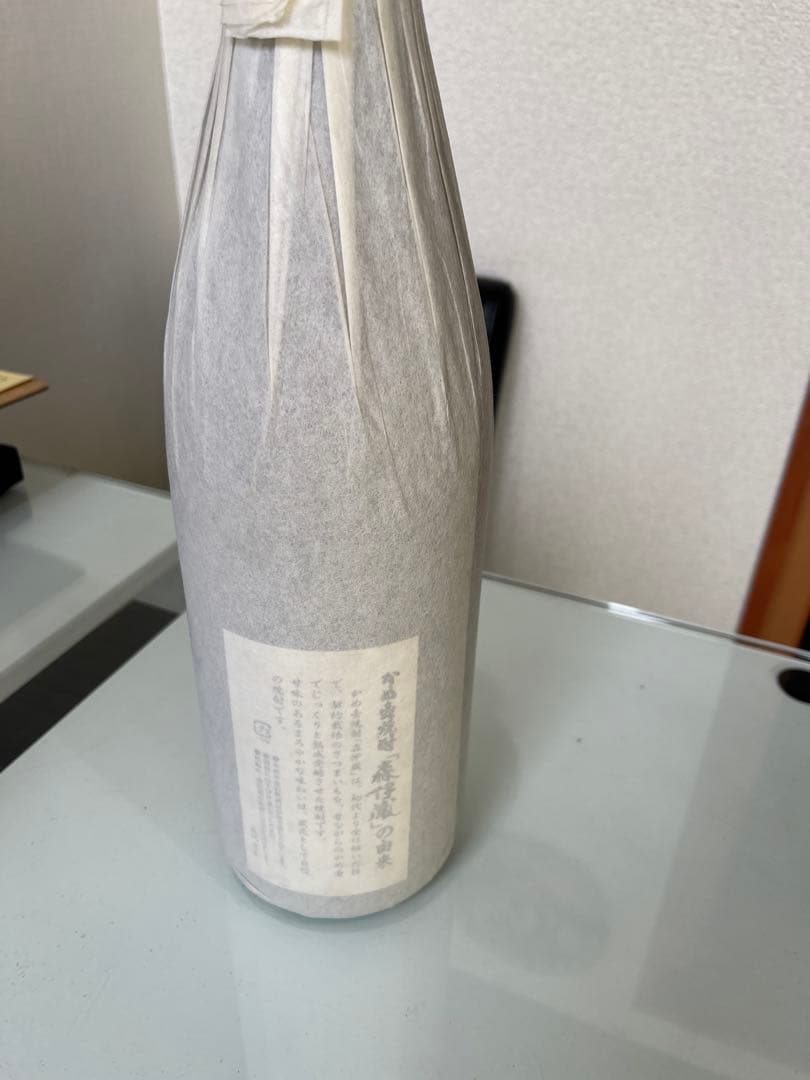 森伊蔵 焼酎　1.8ℓ ラベル汚れ