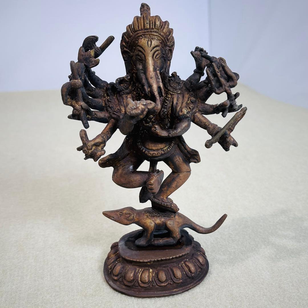 【真鍮製】ガネーシャ像 インド ヒンドゥー 多腕 神様 置物 オブジェ　ブラス