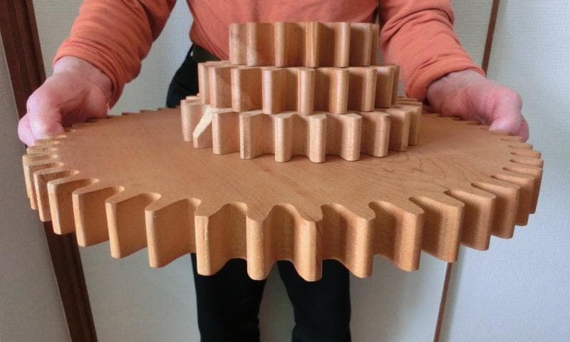 訳あり特価！　木製歯車　無垢1枚板　迫力の大型！　4個セット　厚い！桂材！！