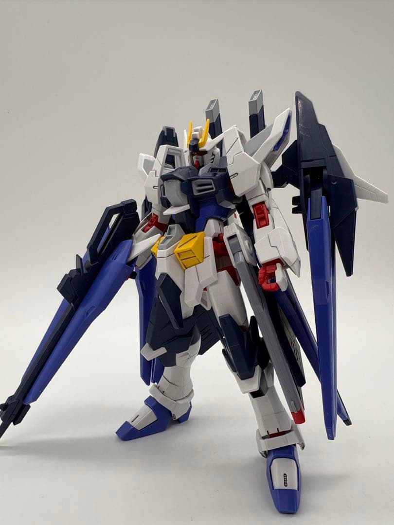 HGBF アメイジングストライクフリーダムガンダム 組立済　1/144 ガンプラ