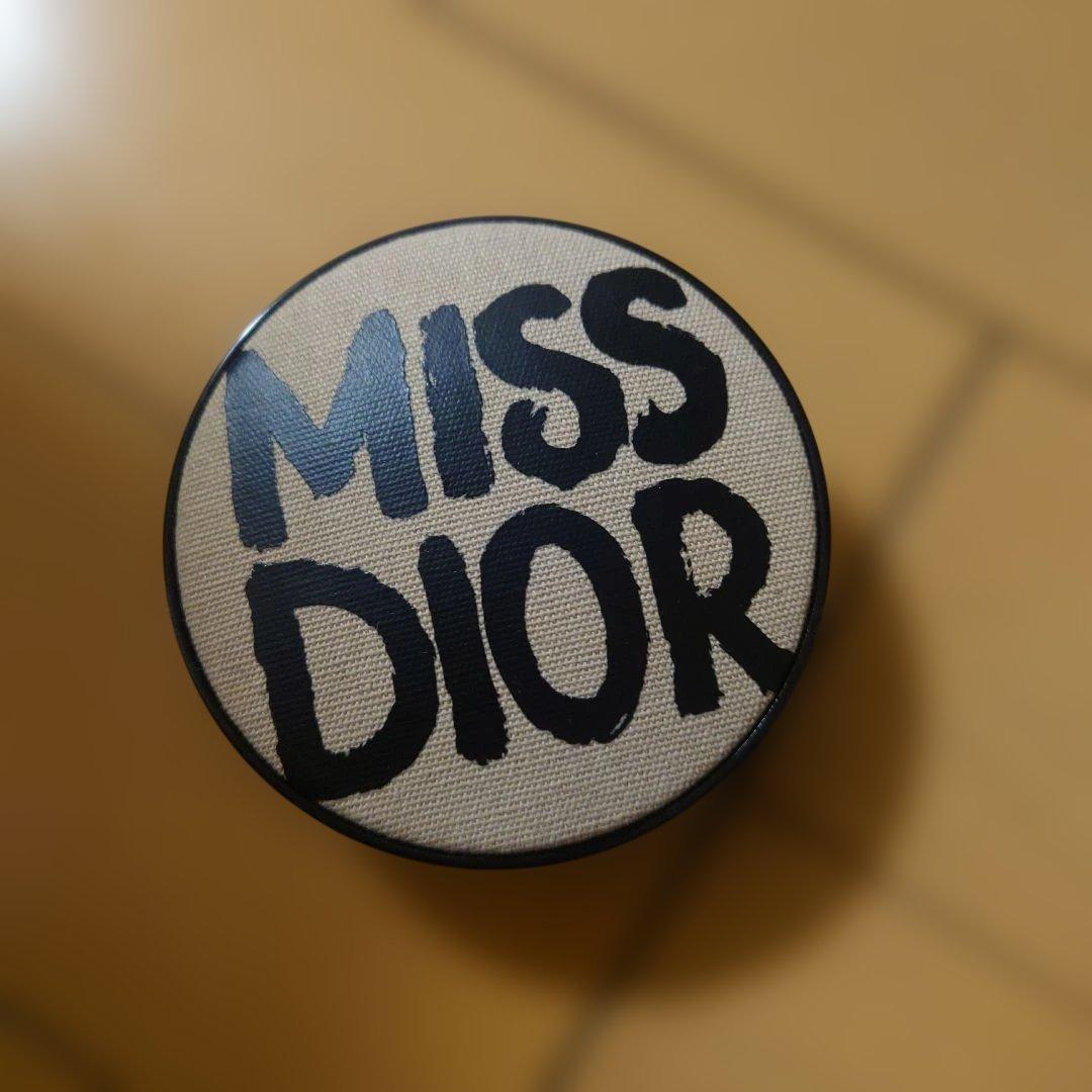 ディオールスキン フォーエヴァー イドラ グロウ クッション 2N - メルカリ