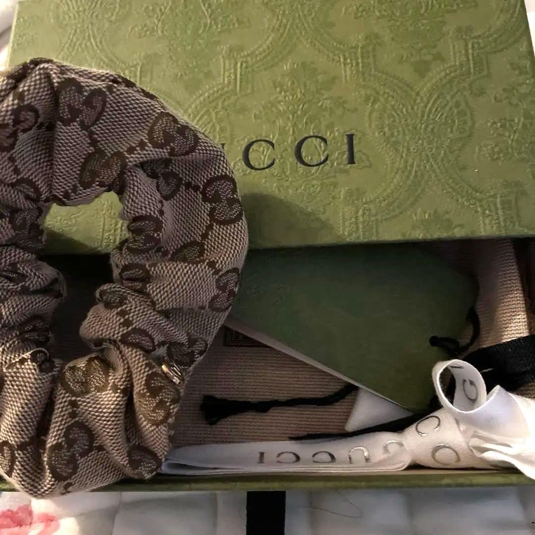 美品　GUCCI オフディア　シュシュ