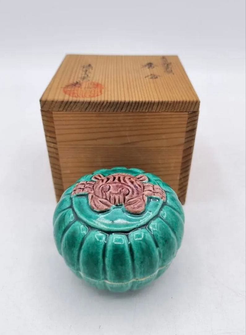 d033【未使用品】香合 青交趾 菊蟹 清閑寺窯 木箱 茶道具 - メルカリ
