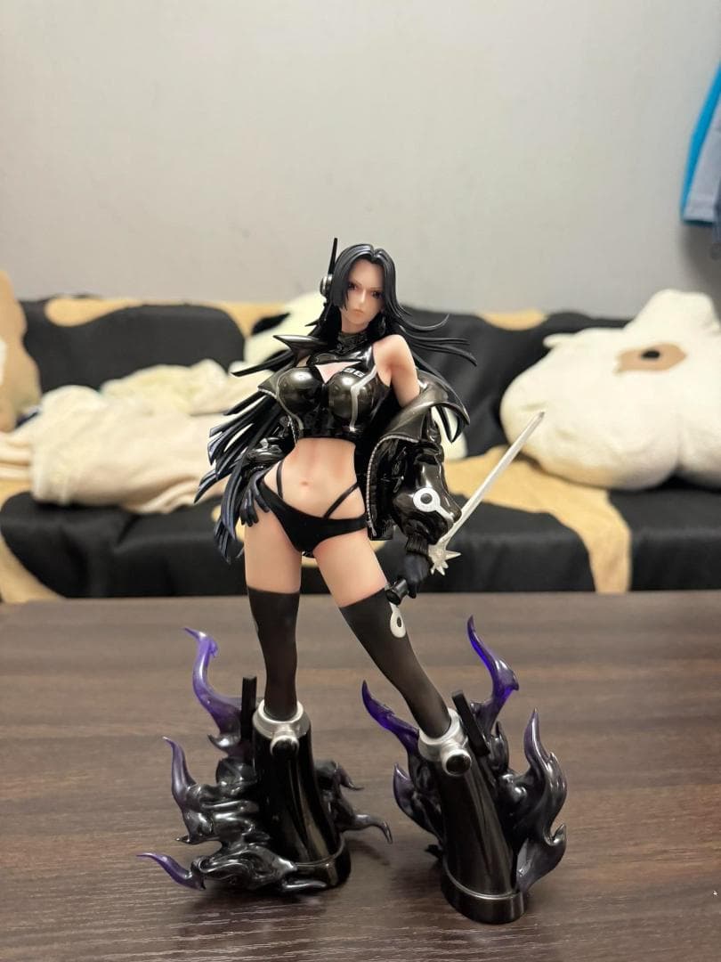 ワンピース エッグヘッド編 海賊女帝 ハンコック ガレージキット