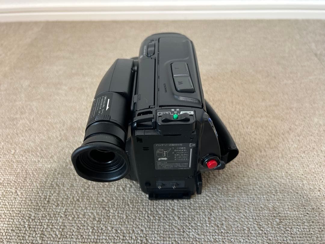 シ*ジ様 【新品未使用】SONY CCD-TR212 本体＋AC-V30充電器＋ - メルカリ