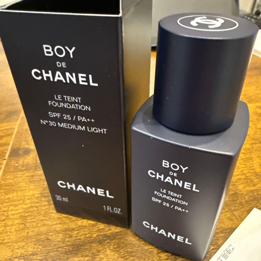 ボーイ ドゥ シャネル ファンデーション N°30 ミディアム ライト 30mL