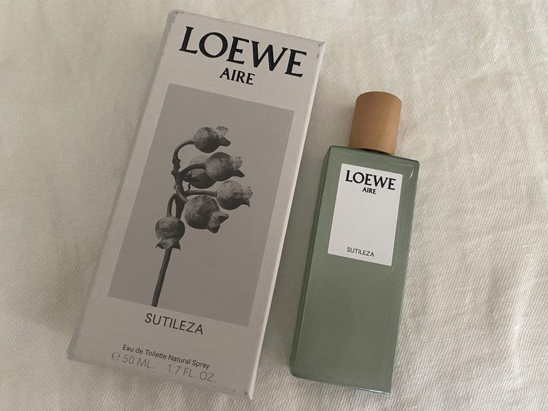 香水(女性用) LOEWE AIRE SUTILEZA Eau de Toilette 50ml