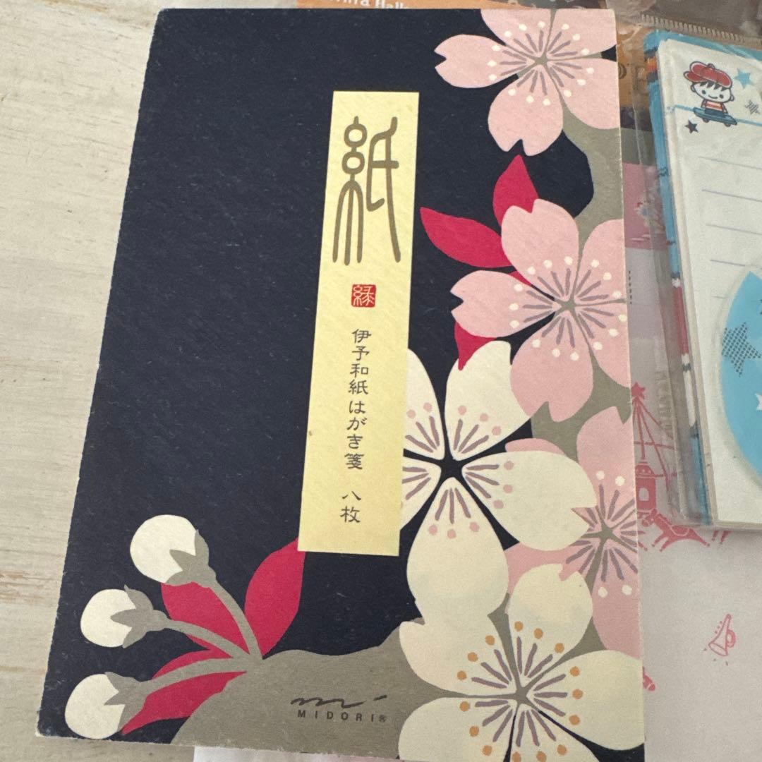 紙もの いろいろ まとめ売り （B） - メルカリ