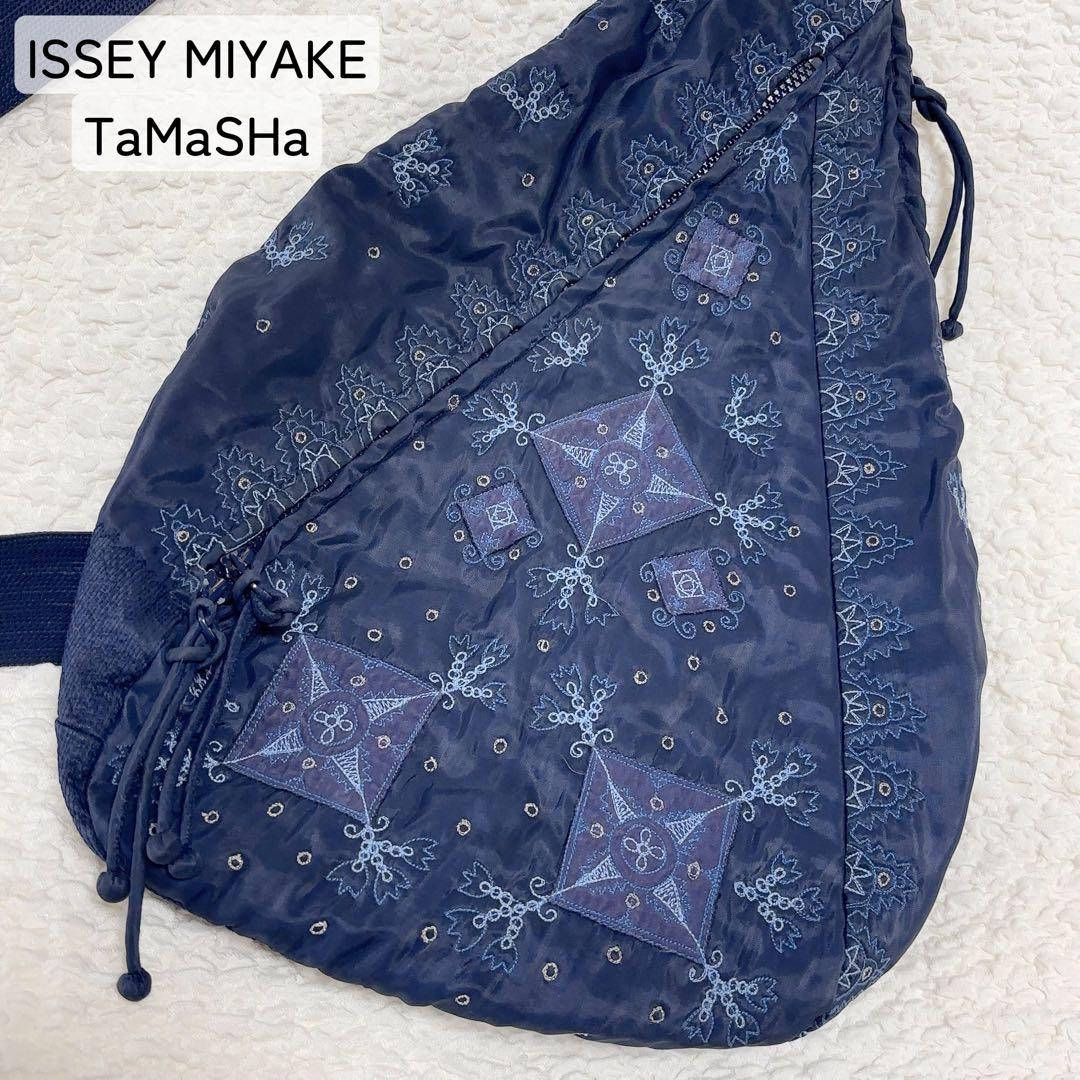 HAAT TAMASHA イッセイミヤケ 刺繍 ボディバッグ ショルダーバッグ
