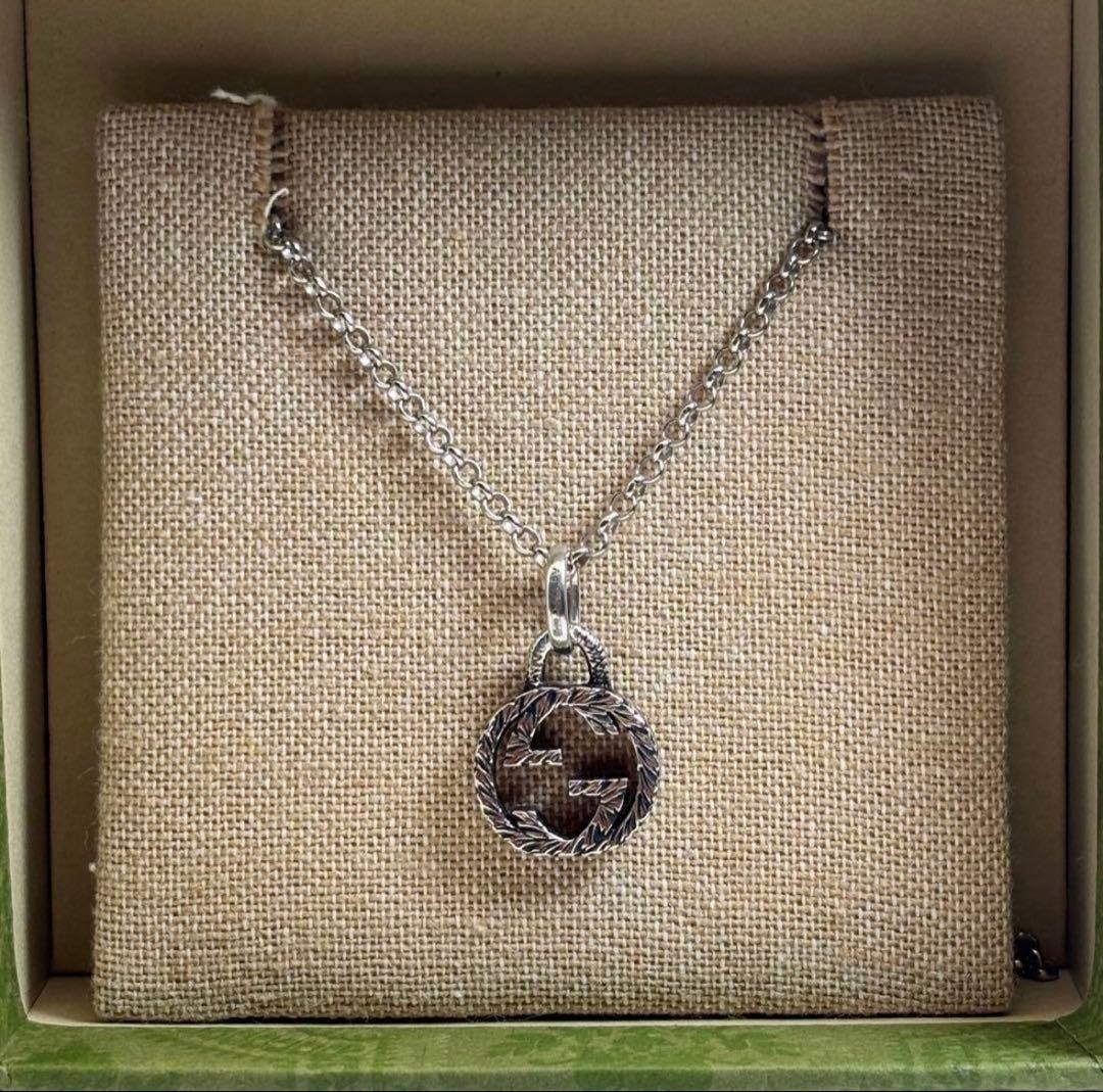 GUCCI〔グッチ インターロッキング〕ペンダント ネックレス