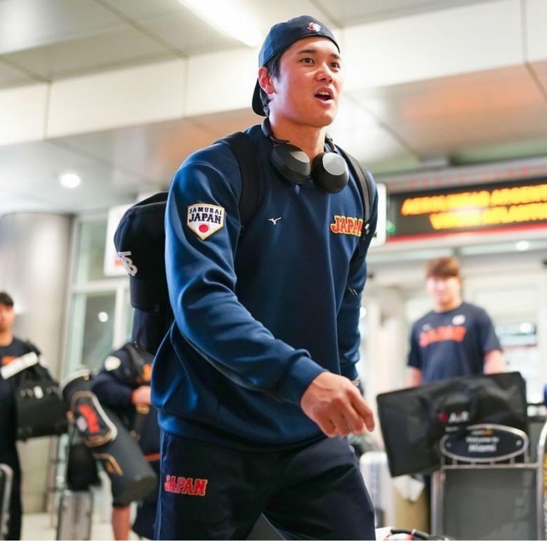 侍ジャパンオフィシャルパーカー - メルカリ