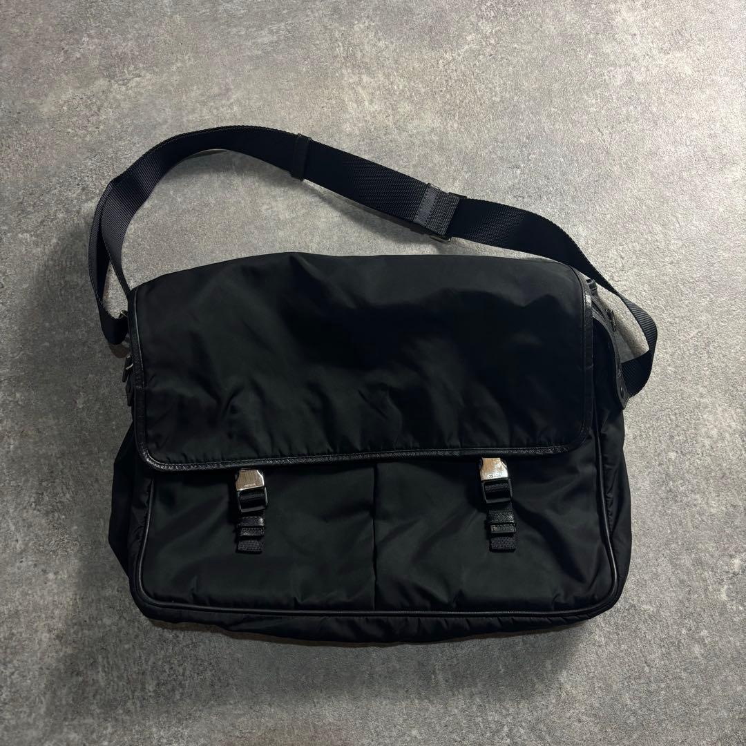 PRADA SHOULDER BAG LEATHER × NYLON