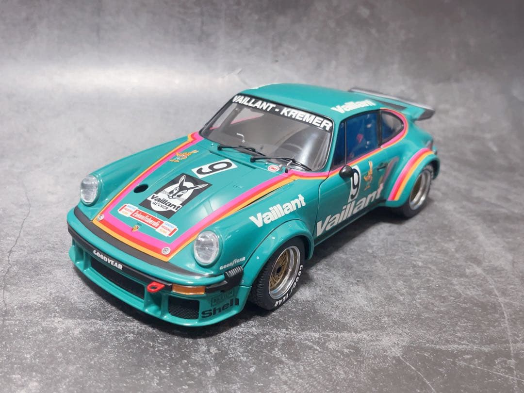1/18 エグゾト クレマー ポルシェ 934 RSR 優勝 1976