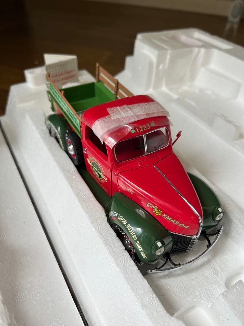 Franklin Mint 1/24 クリスマストラック 2004限定モデル - メルカリ
