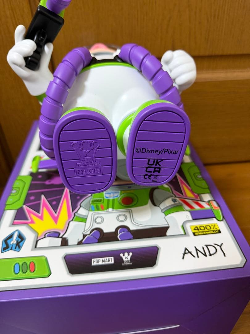 MEGA SPACE MOLLY 400% Buzz Lightyear - メルカリ