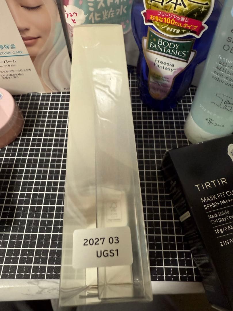 定価の半額以下！新品未開封コスメ豪華8点まとめ売り！激安