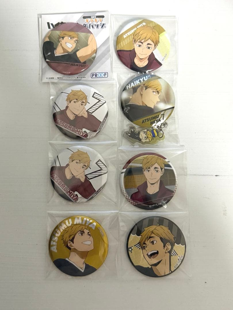 宮侑 缶バッジ 8個セット - メルカリ