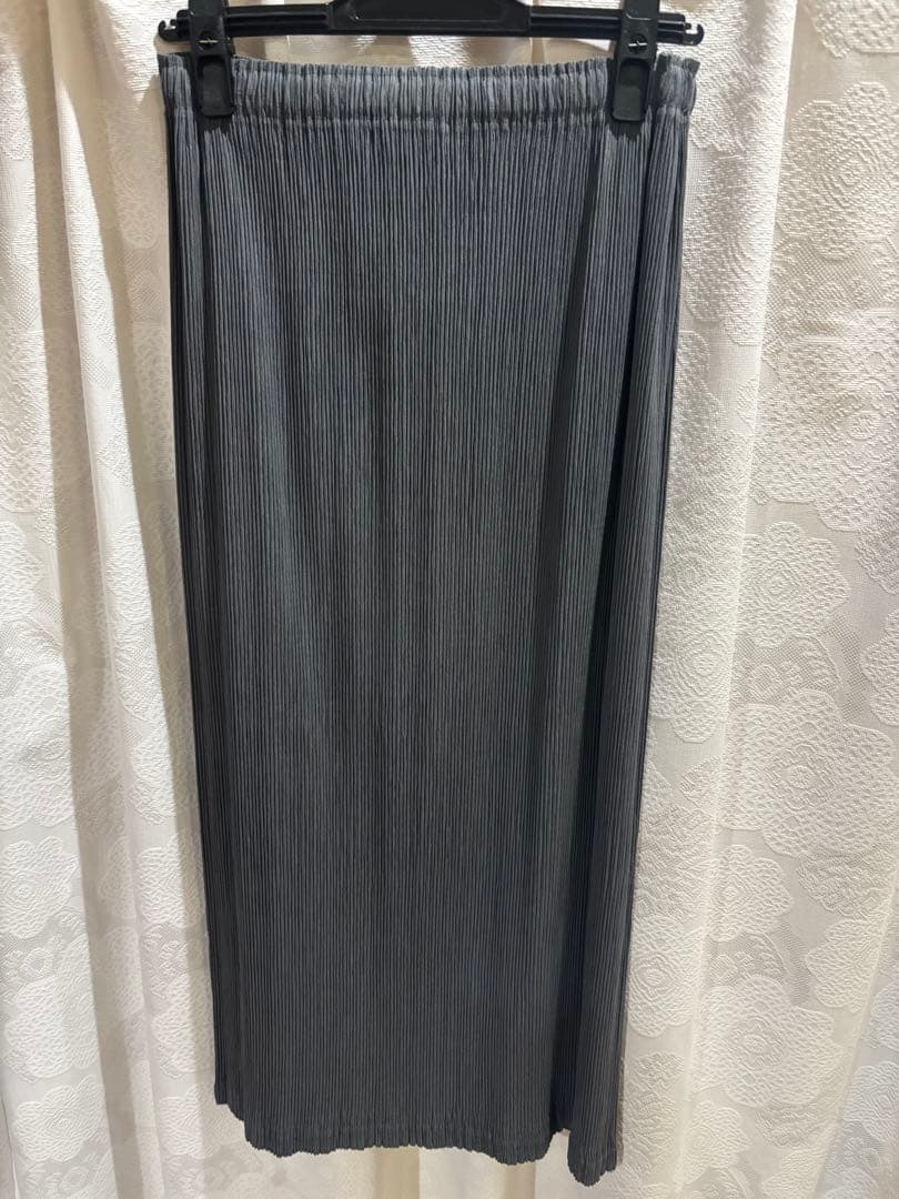 ISSEI MIYAKE WHITE LABEL プリーツ スカート グレー ISSEI MIYAKE WHITE LABEL プリーツ スカート グレー