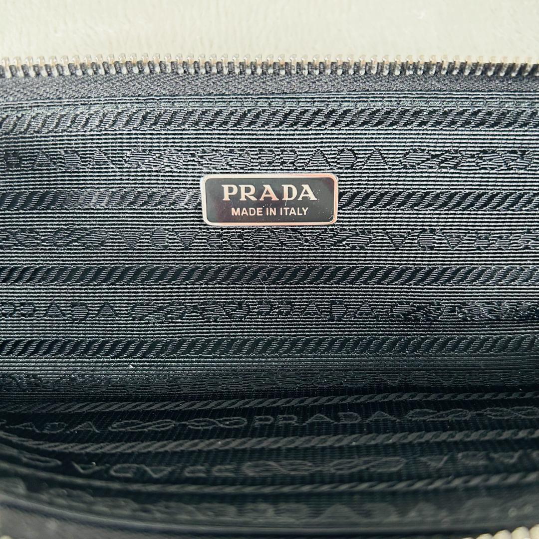 新品未使用 プラダ ペンケース サフィアーノ トライアングルロゴ