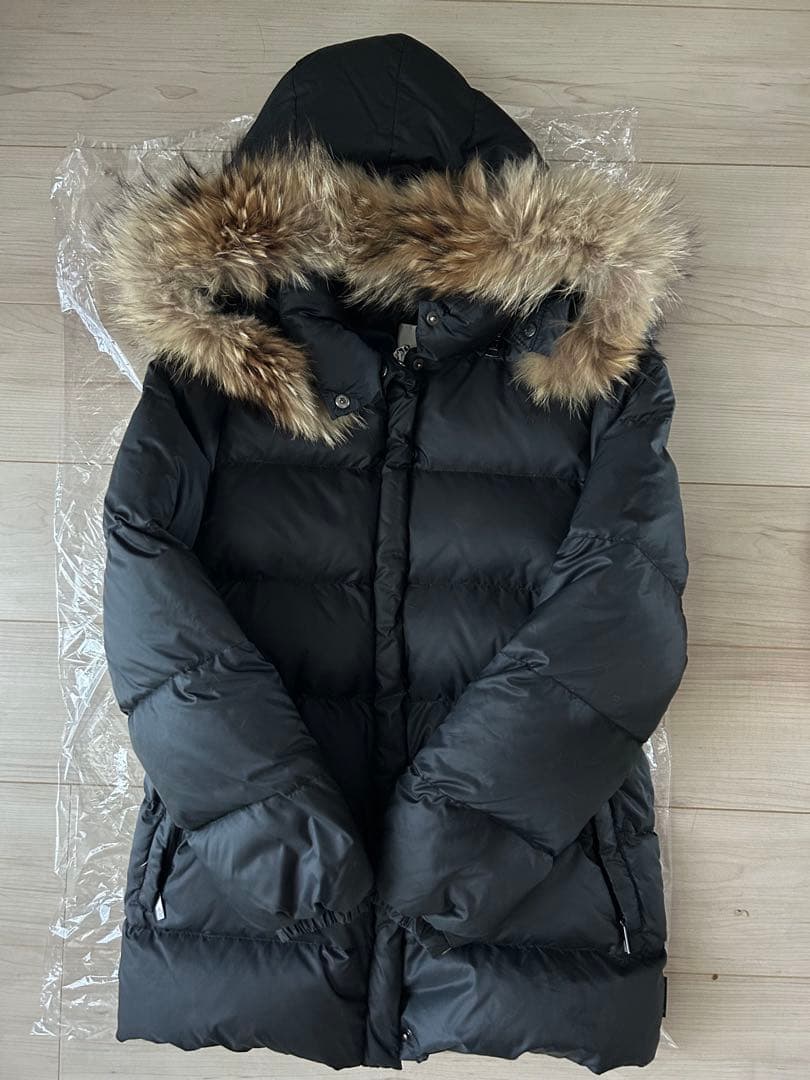 Moncler ブラック　ダウン