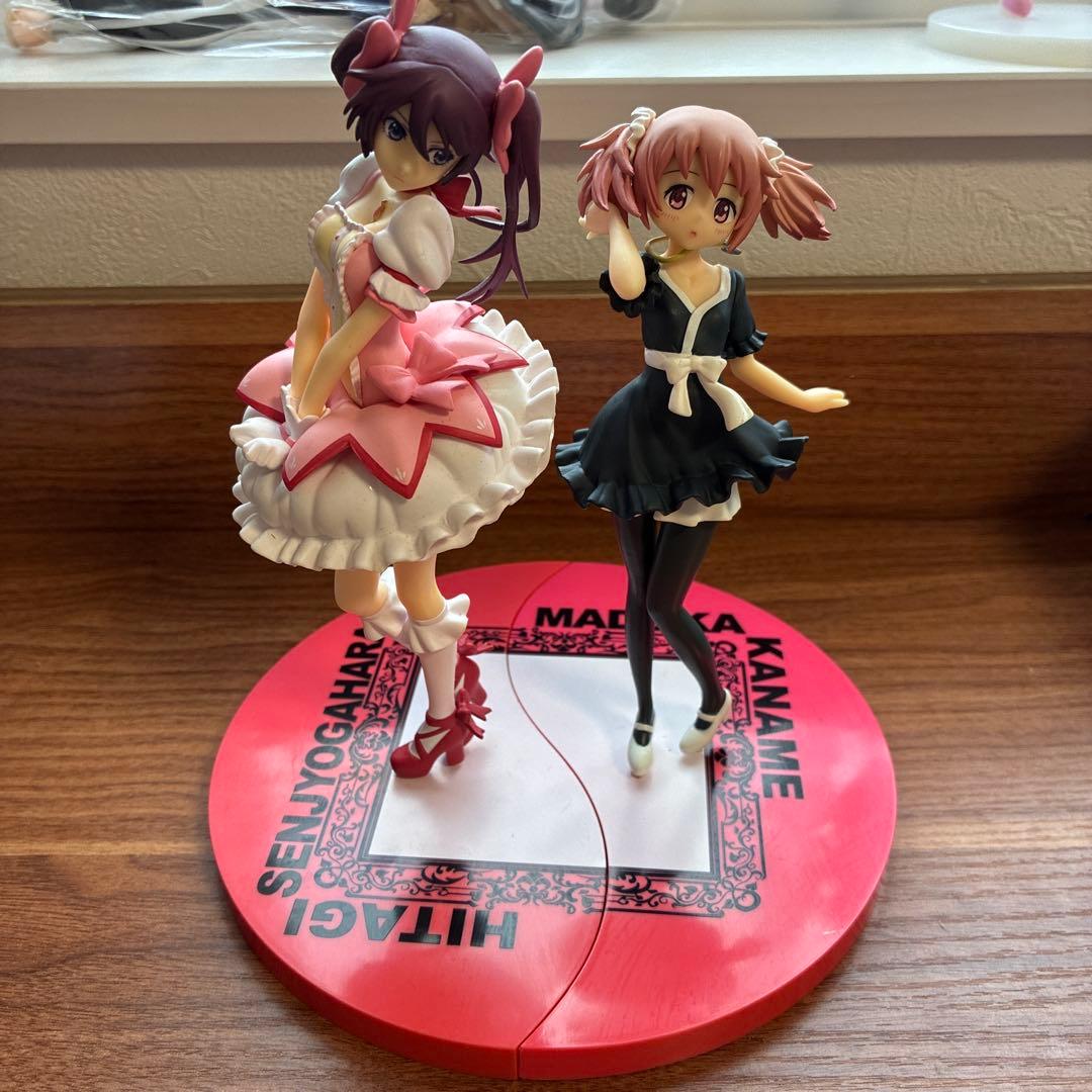 MADOGATARI展 戦場ヶ原ひたぎ 鹿目まどか フィギュア - メルカリ